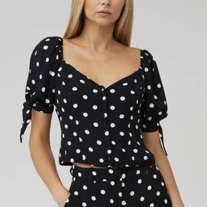 1.State Dotted Tie-Sleeve Top